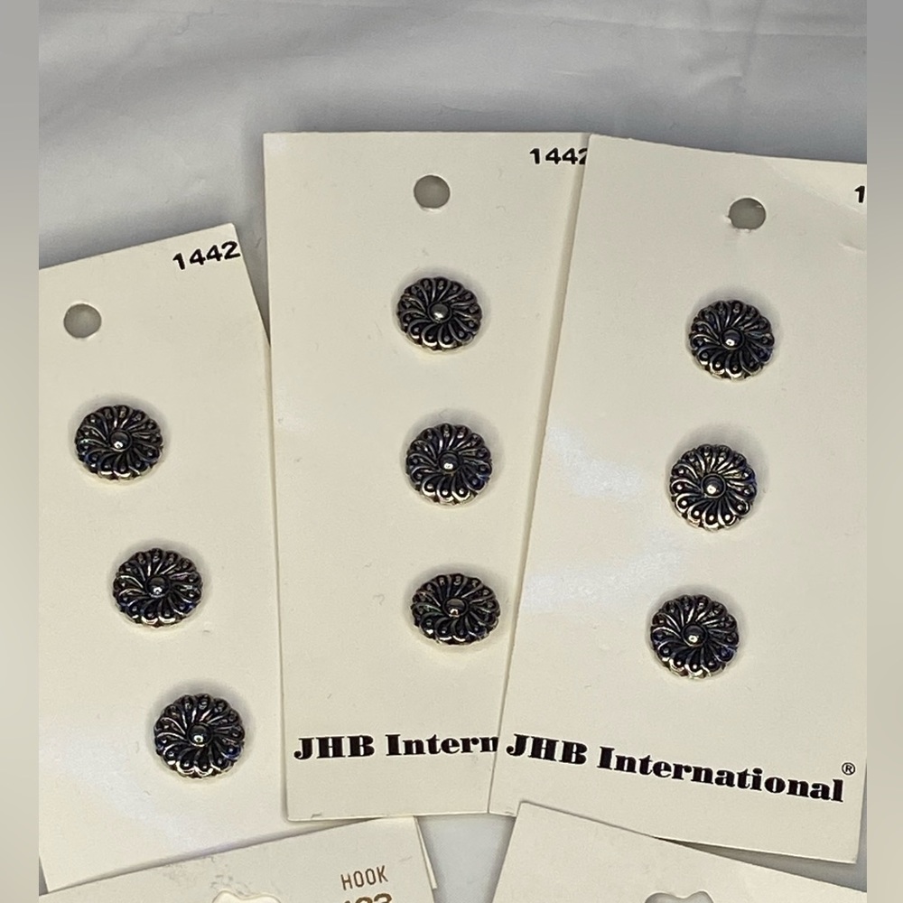 JHB International La Mode Buttons - NWT - Picture 3 of 7